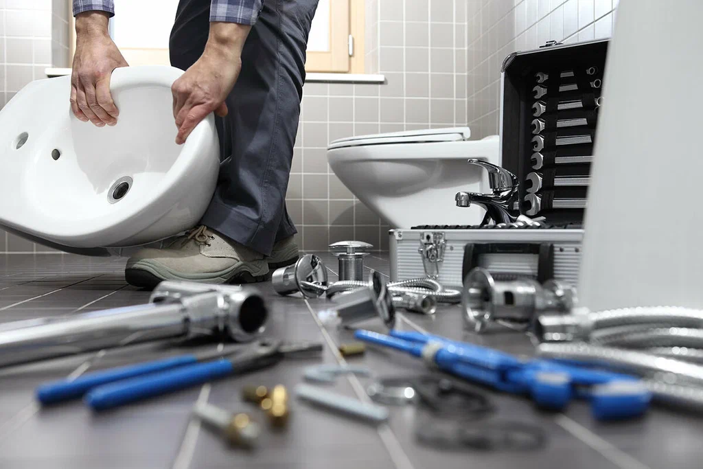Professional bathroom plumbing repair in Moorpark
